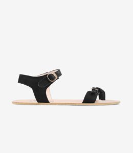 Be Lenka Claire, Black